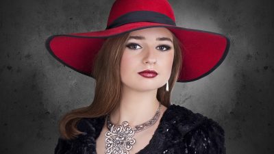 femme-maquillage