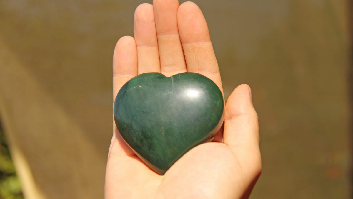 pierre coeur de jade