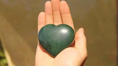 pierre coeur de jade