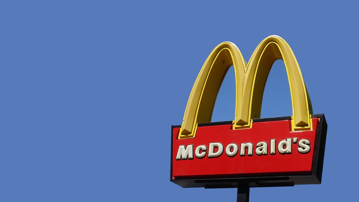 panneau logo mcdonalds