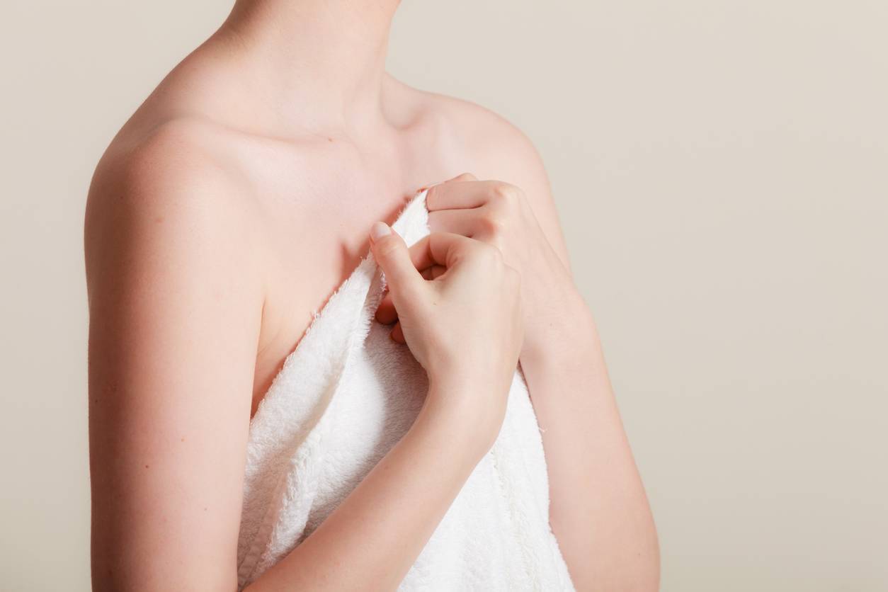 lifting mammaire ; operation seins tombes ; operation redressement sein
