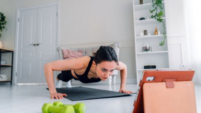 femme-sport-maison
