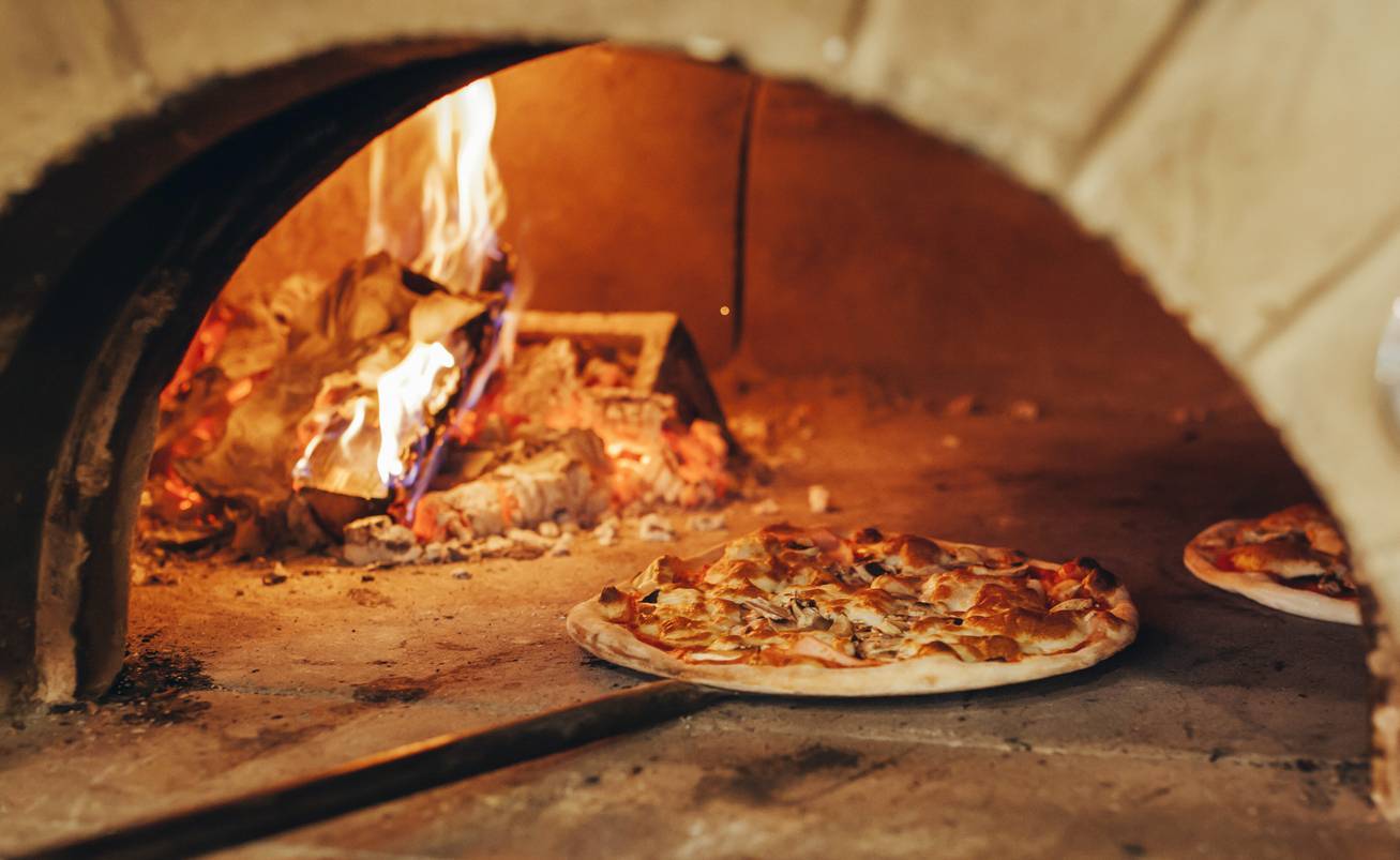 four à bois, four à pizza