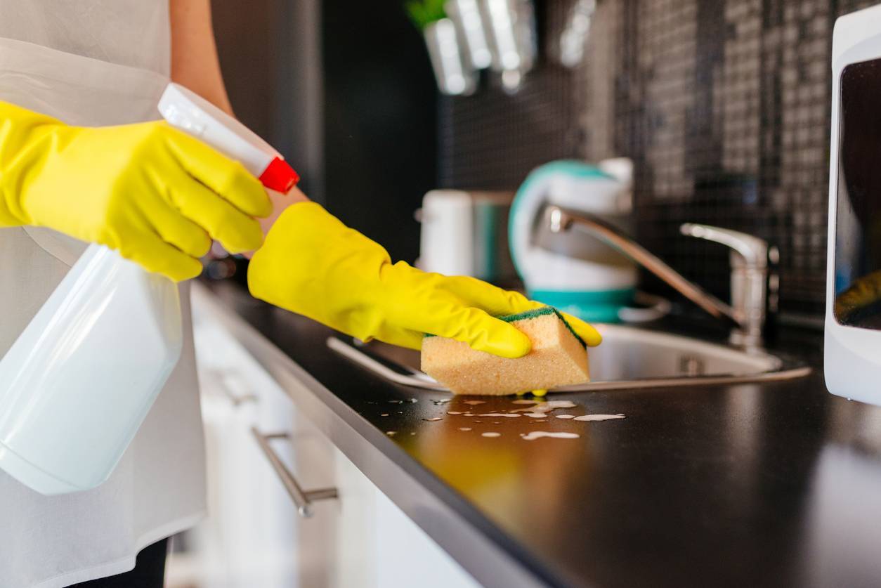 produits d'entretien de la cuisine