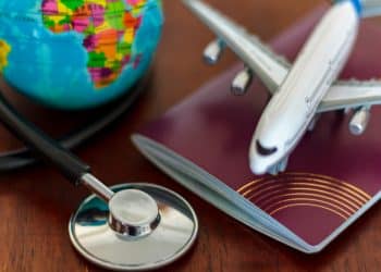 assurance voyage passeport stethoscope